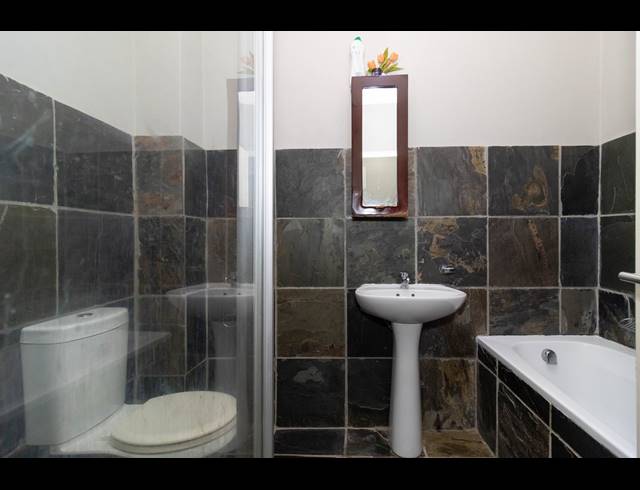 2 BEDROOM APARTMENT FOR SALE IN FLAMINGO VLEI